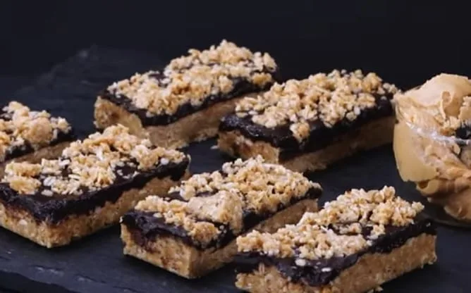 HEALTHY GRANOLA BARS, ENERGY BITES & MUSLI MASTERCLASS course image 6